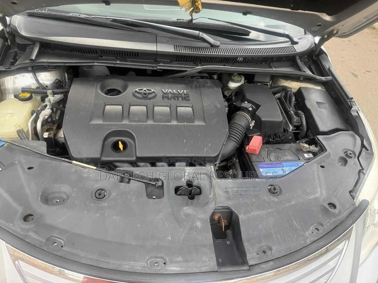 Toyota Avensis 2010 Silver