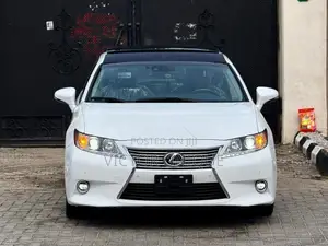 Lexus ES 350 FWD 2015 White