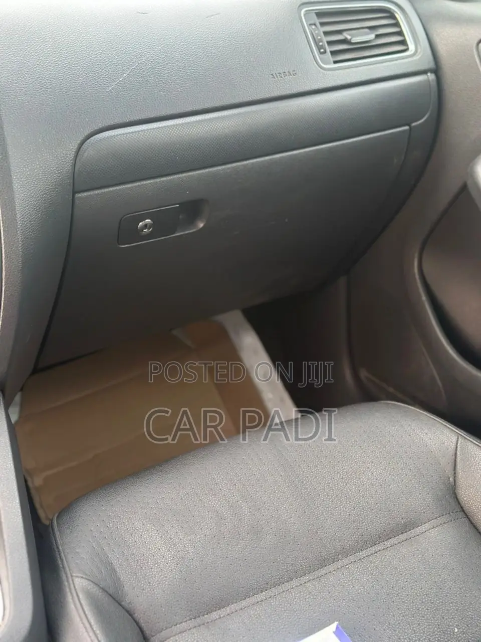 Volkswagen Passat 2012 White
