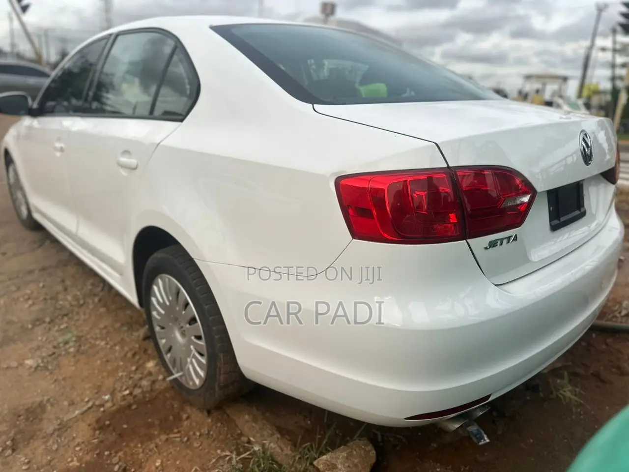 Volkswagen Passat 2012 White