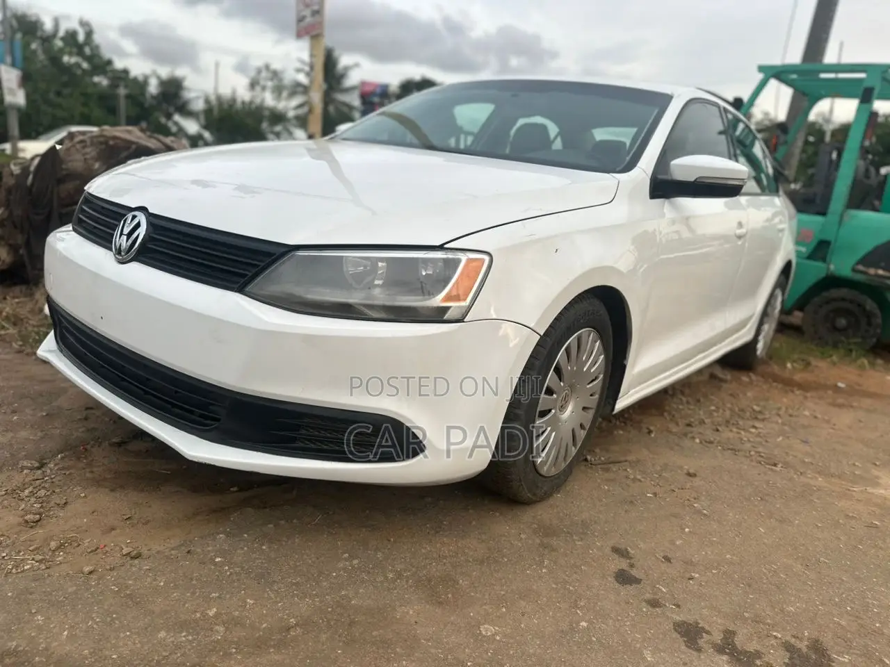Volkswagen Passat 2012 White
