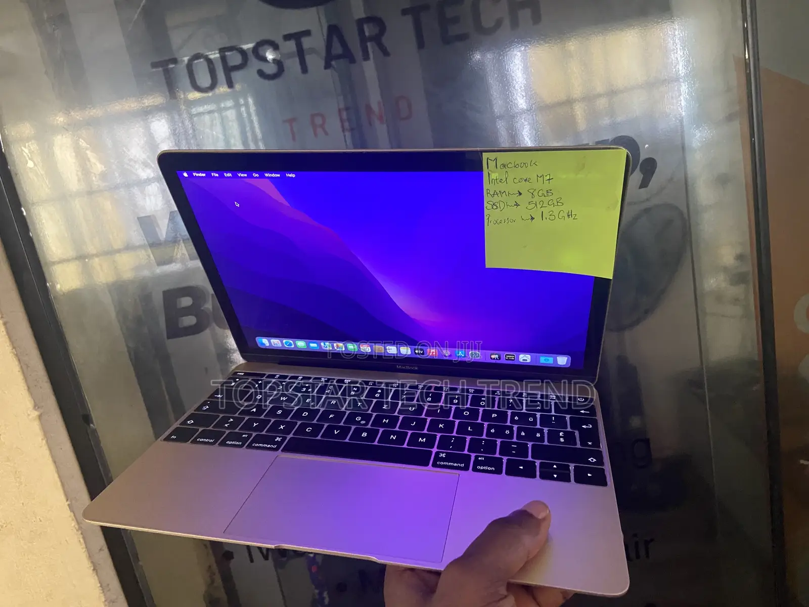 Laptop Apple MacBook 8GB Intel Core 7 SSD 512GB