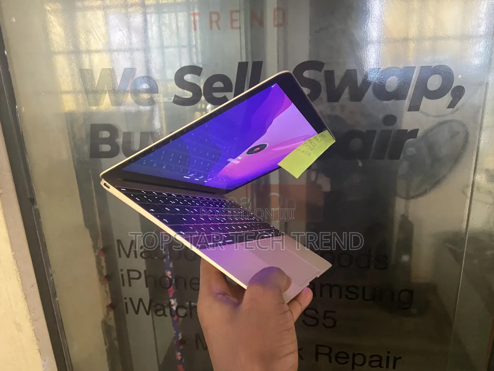 Laptop Apple MacBook 8GB Intel Core 7 SSD 512GB