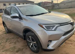 Toyota RAV4 2018 Silver