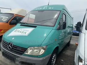 Mercedes-Benz Sprinter 2009 Green