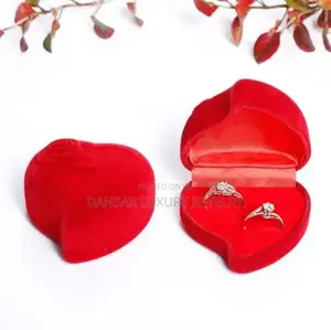 Velvet Heart Ring Box