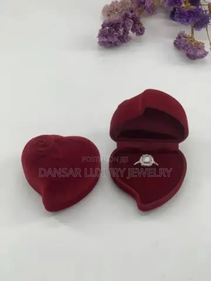 Velvet Heart Ring Box