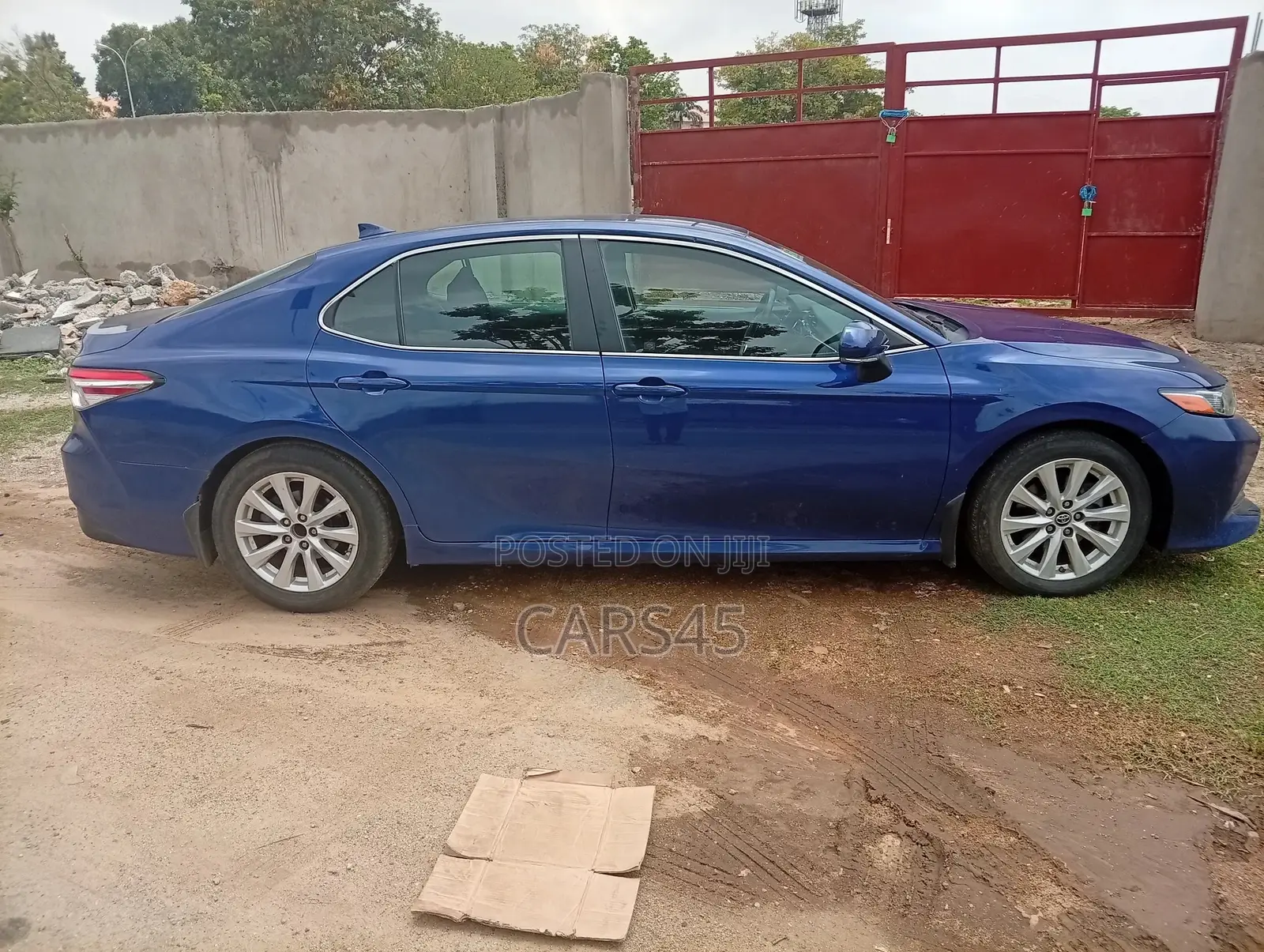 Toyota Camry 2018 Blue