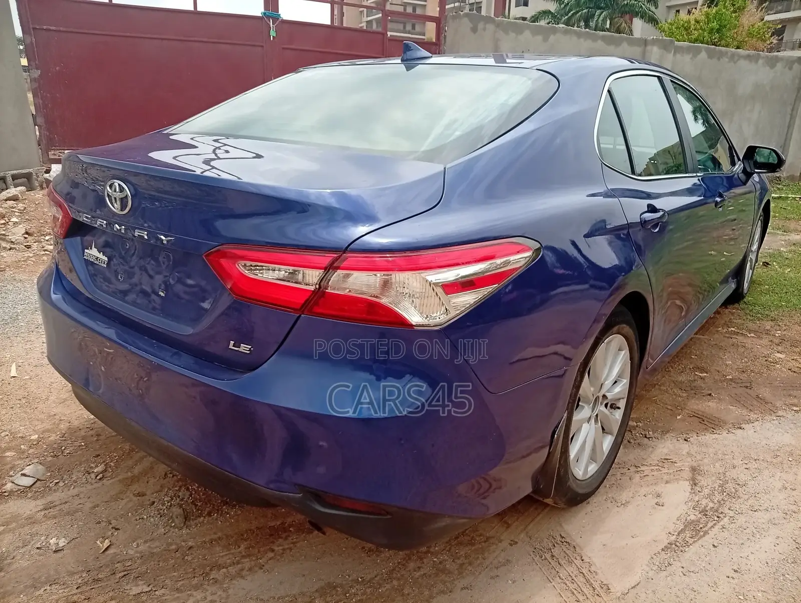 Toyota Camry 2018 Blue