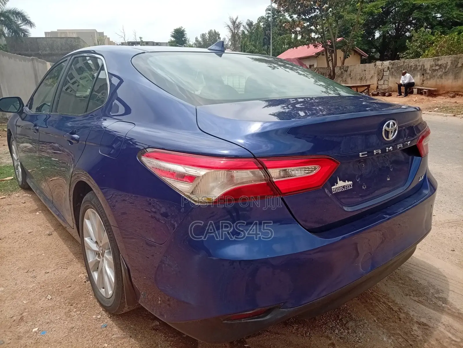 Toyota Camry 2018 Blue