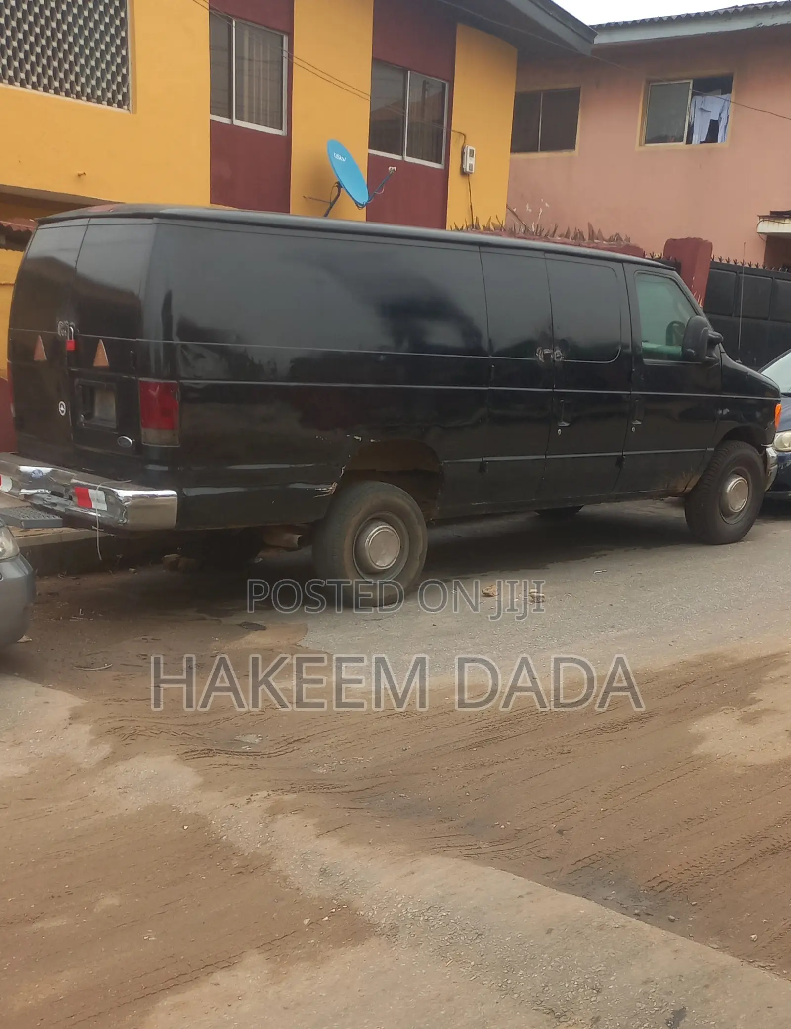 Ford E350 2002 Black