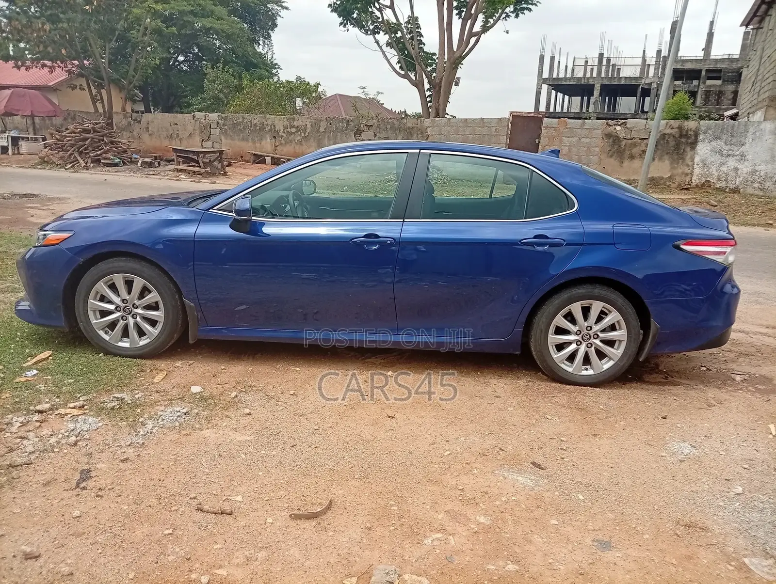 Toyota Camry 2018 Blue