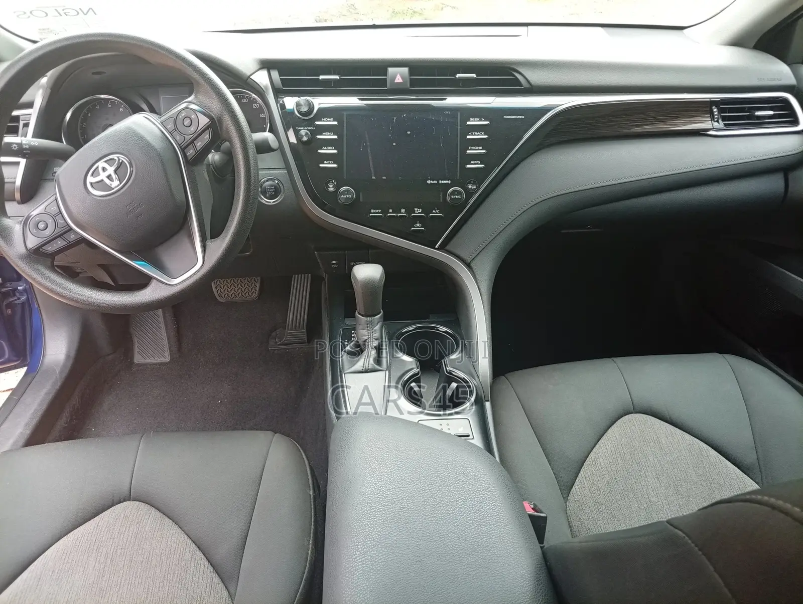 Toyota Camry 2018 Blue