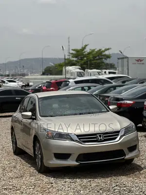 Honda Accord LX 4dr Sedan (2.4L 4cyl 6M) 2014 Gold