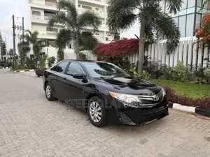 Toyota Camry LE 4dr Sedan (2.5L 4cyl 6A) 2013 Black