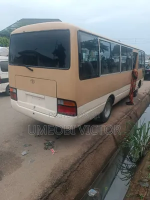 Toyota Coaster 2014