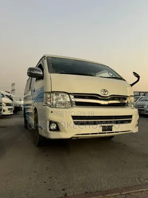 Toyota HiAce 2012 White