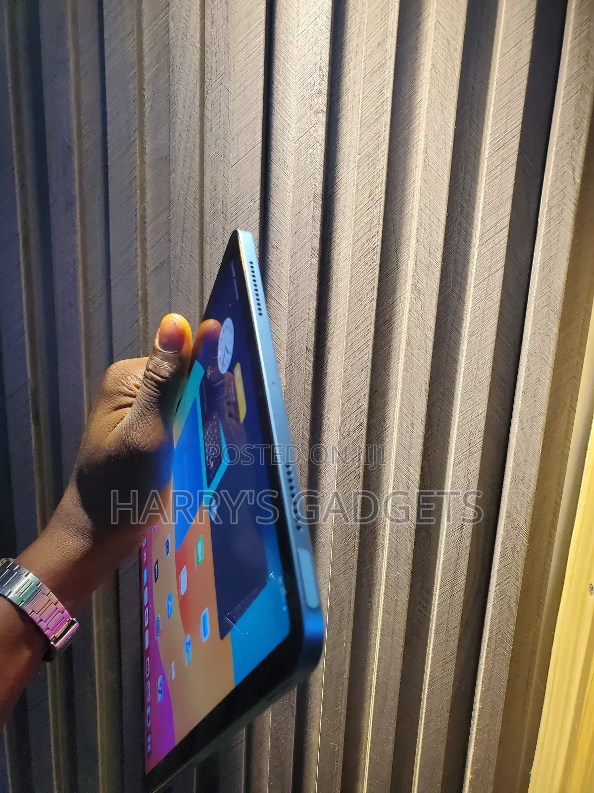 Apple iPad Air (2022) 256 GB Blue