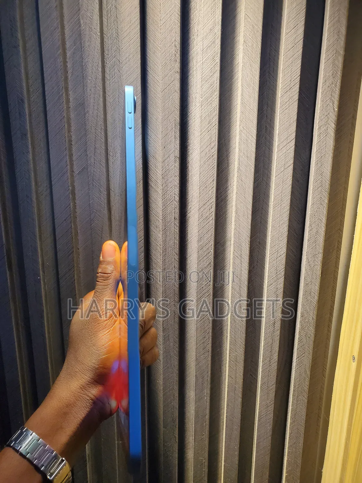 Apple iPad Air (2022) 256 GB Blue