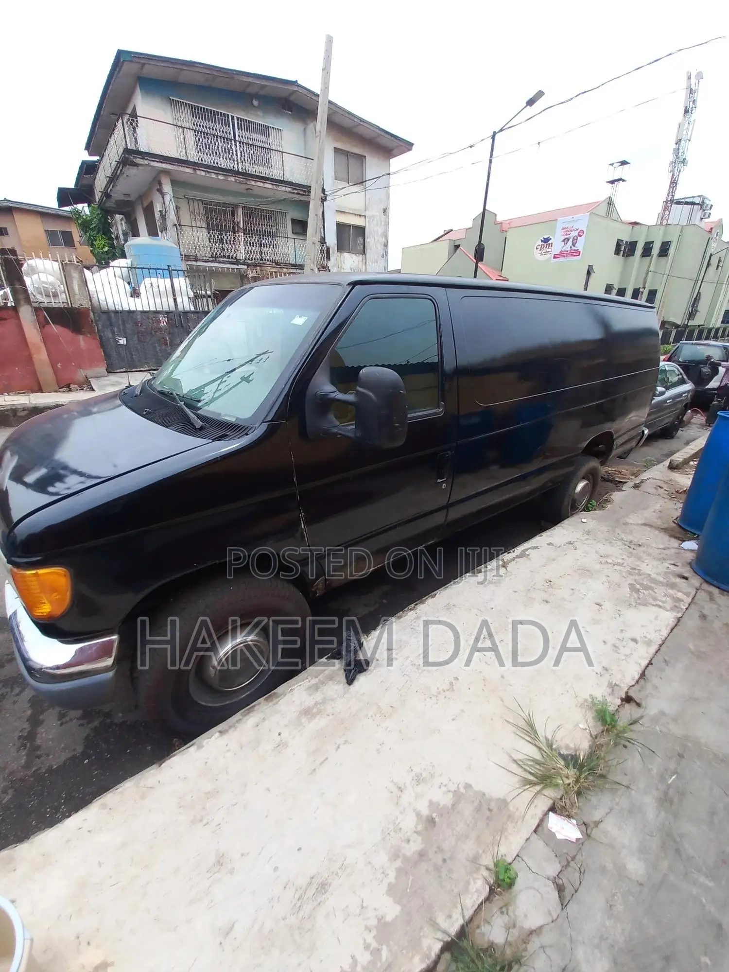 Ford E350 2002 Black