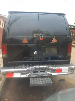Ford E350 2002 Black