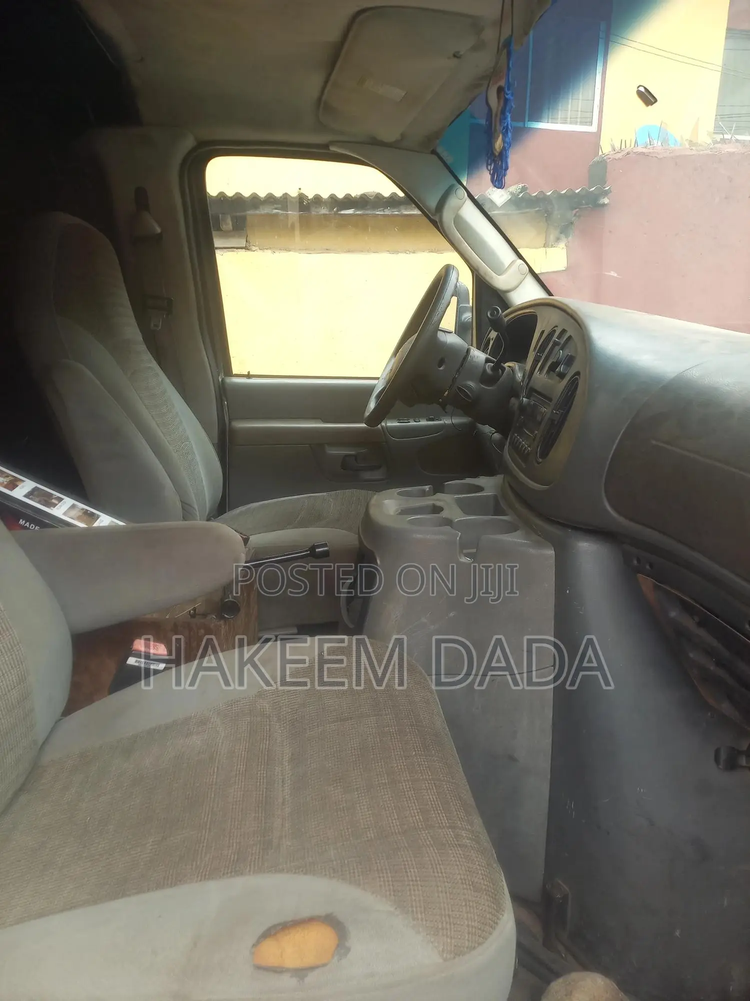 Ford E350 2002 Black