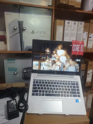 New Laptop HP EliteBook 820 12GB Intel Core 5 SSD 1T