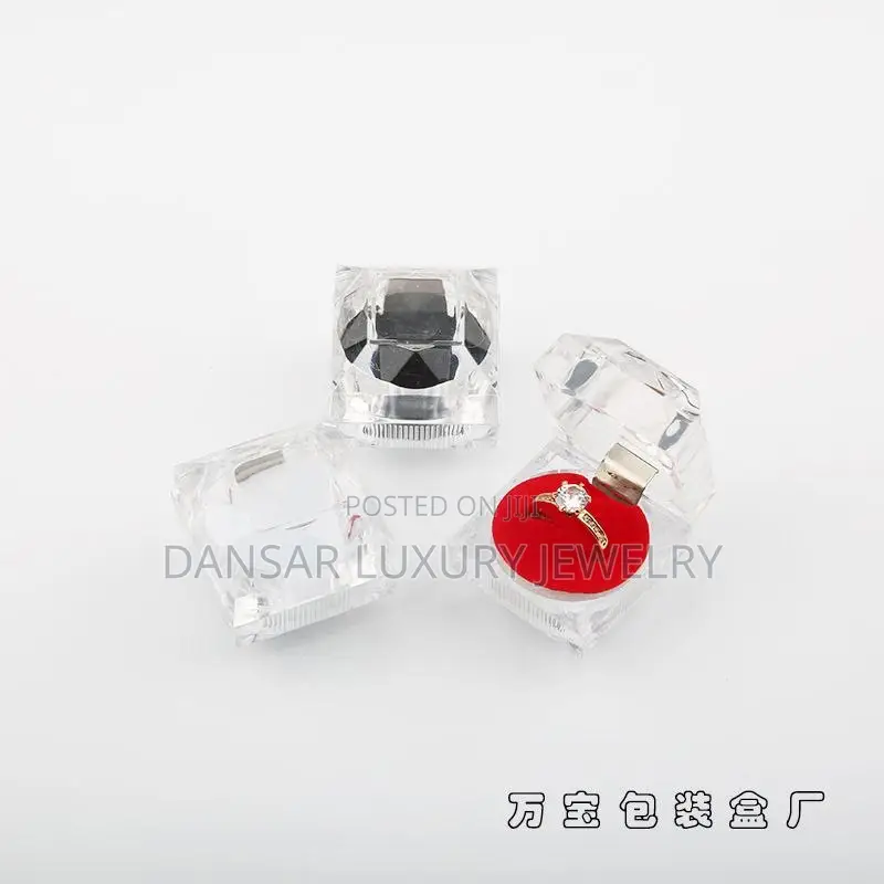Big Acrylic Ring Box
