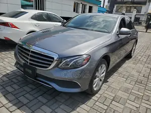 Mercedes-Benz E300 2017 Gray