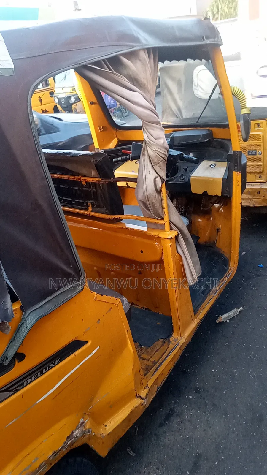 TVS King Cargo 2021 Yellow