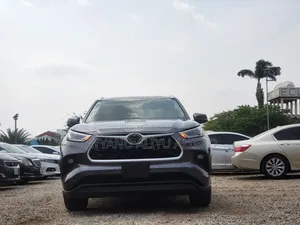 Toyota Highlander 2023 Gray