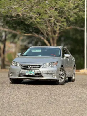 Lexus ES 2013 Silver
