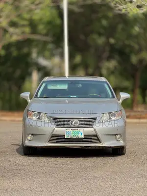 Lexus ES 2013 Silver