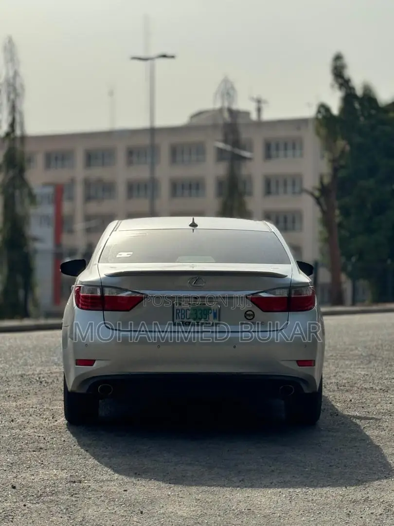 Lexus ES 2013 Silver