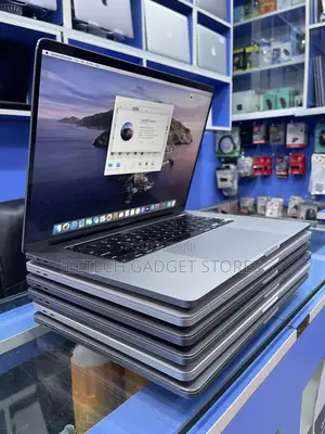 Laptop Apple MacBook Pro 2019 16GB Intel Core i7 SSD 512GB