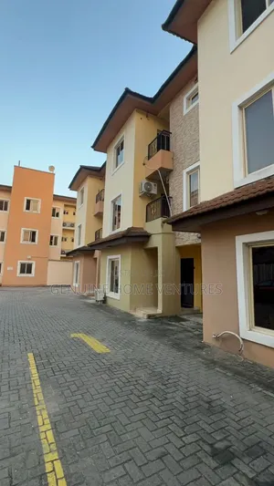 4bdrm Duplex in Lekki Phase One for rent