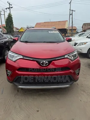Toyota RAV4 2015 Red