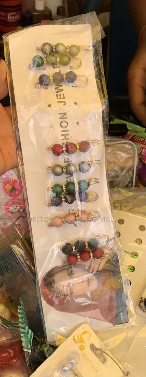 Hijab Pins X4pcs (Bronch Per One)