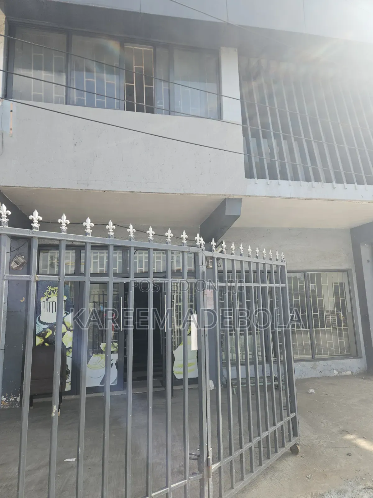 Warehouse At Ogunlana Surulere Lagos