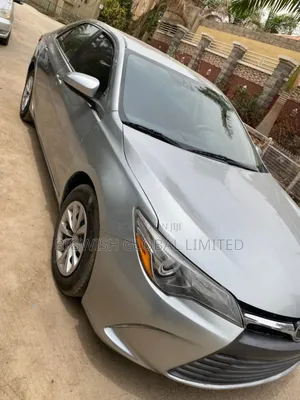 Toyota Camry LE 4dr Sedan (2.5L 4cyl 6A) 2017 Silver