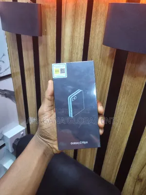 New Samsung Galaxy Z Flip6 512 GB Gray