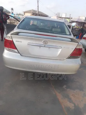 Toyota Camry 2005 Silver