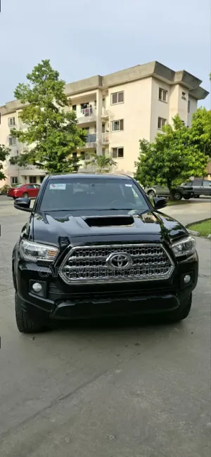 Toyota Tacoma 4dr Double Cab 2016 Black
