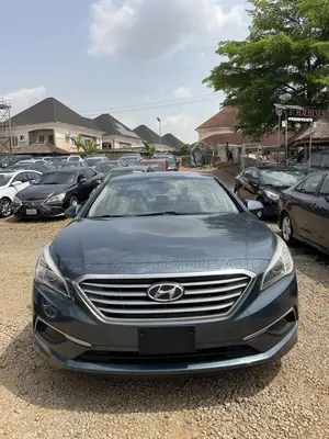 Hyundai Sonata Base Sedan FWD (2.4L 4cyl 6A) 2016 Green