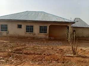 4bdrm Bungalow in Gidan Zakara, Keffi for sale