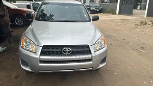 Toyota RAV4 2012 Silver