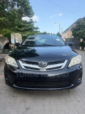 Toyota Corolla LE 4dr Sedan (1.8L 4cyl 4A) 2012 Black