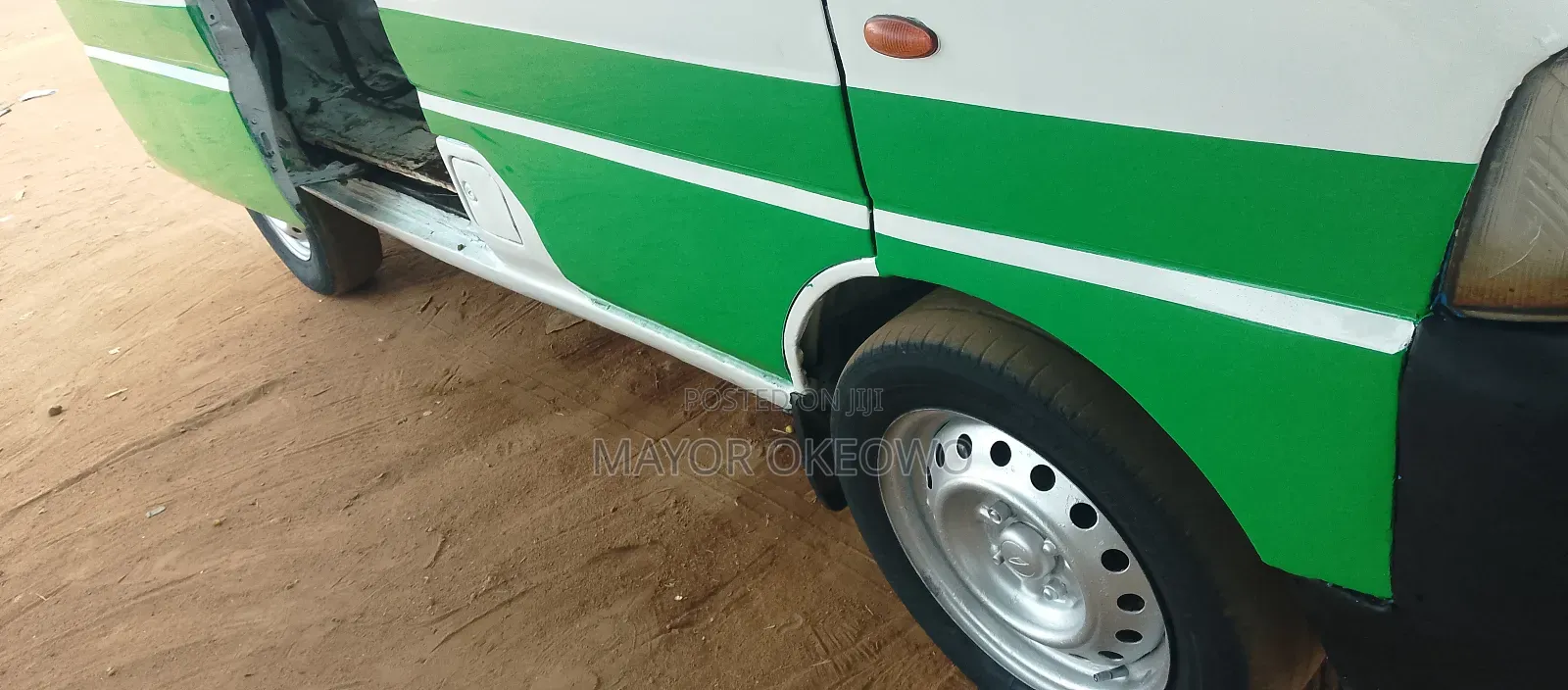 Suzuki APV Minibus 2008 White