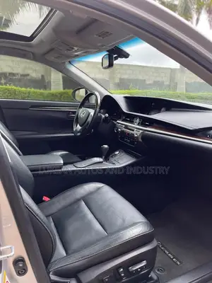 Lexus ES 2013 Silver