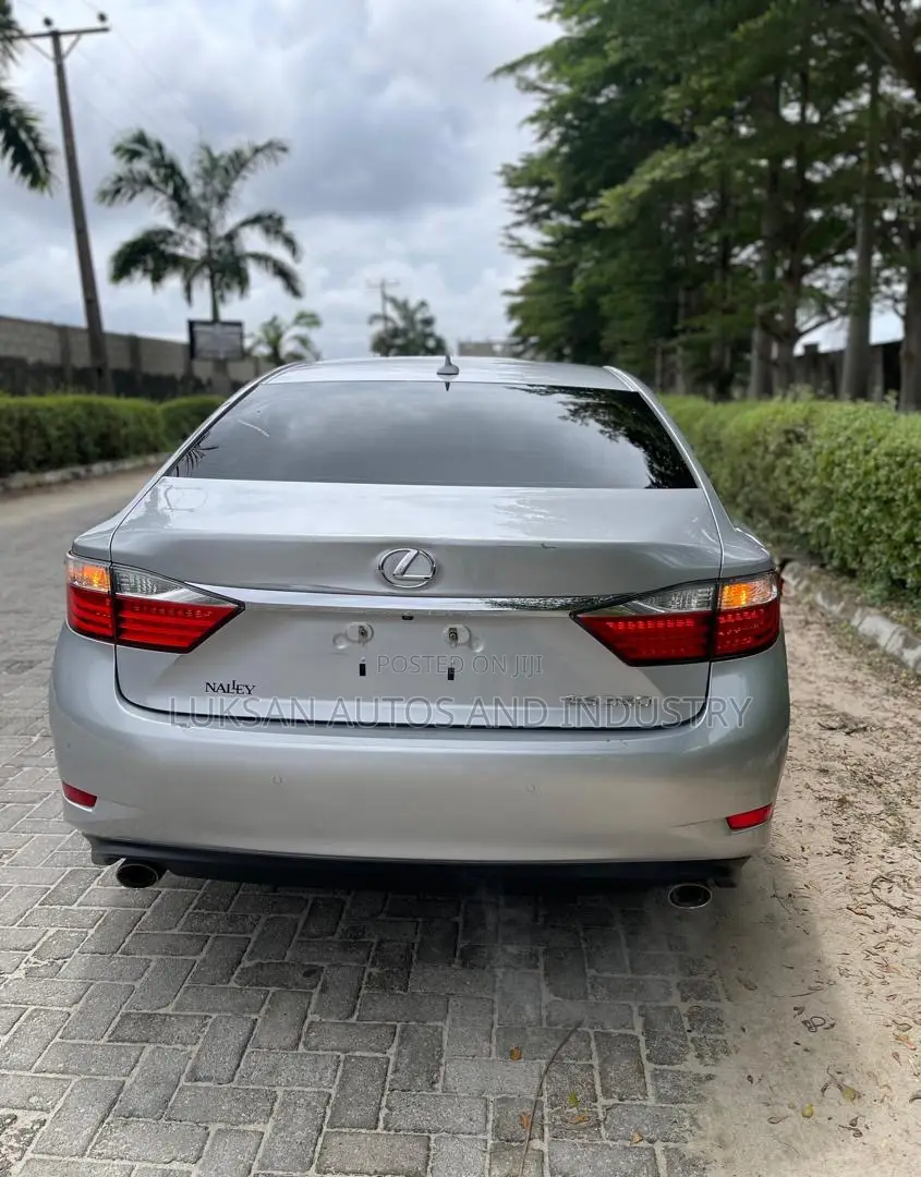 Lexus ES 2013 Silver